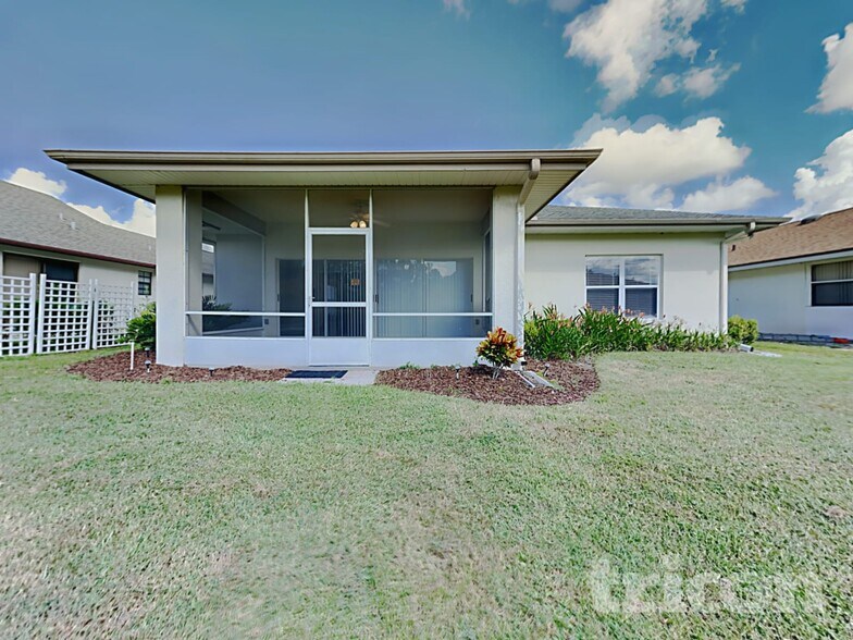 Building Photo - 443 Sandestin Dr SE