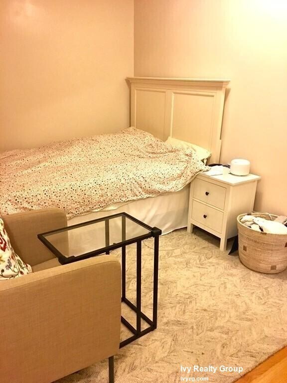 Building Photo - 55 Ash St