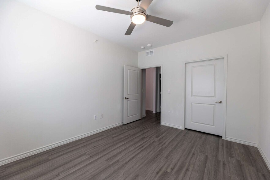 Building Photo - 2900 La Junta St