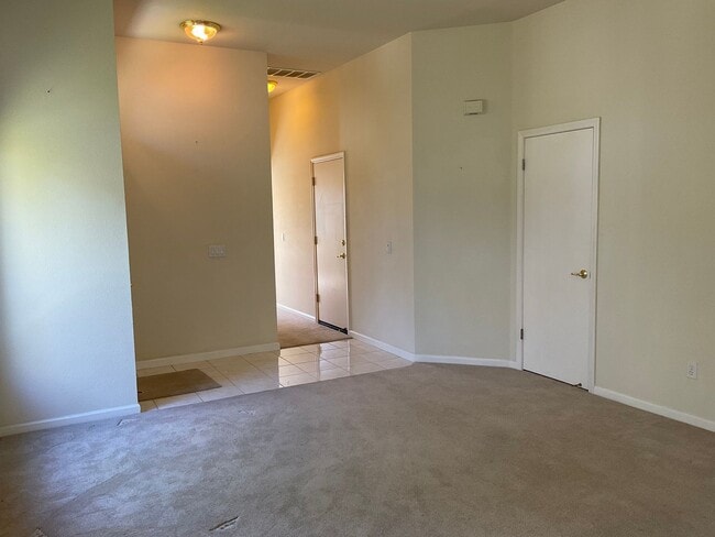 Building Photo - Gorgeous Summerset Duet in Gated 55+ Community