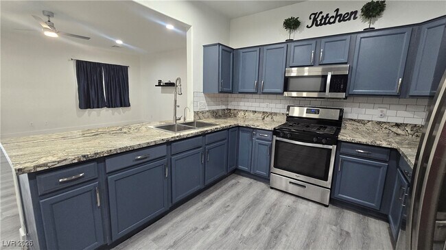 Building Photo - 5205 El Castano Ave