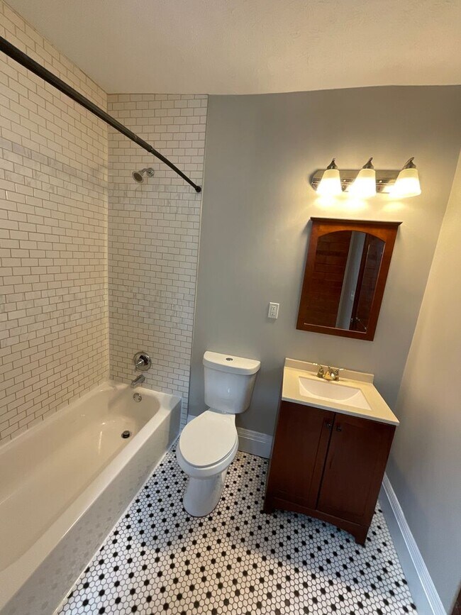 Building Photo - 2082 West 95th Street