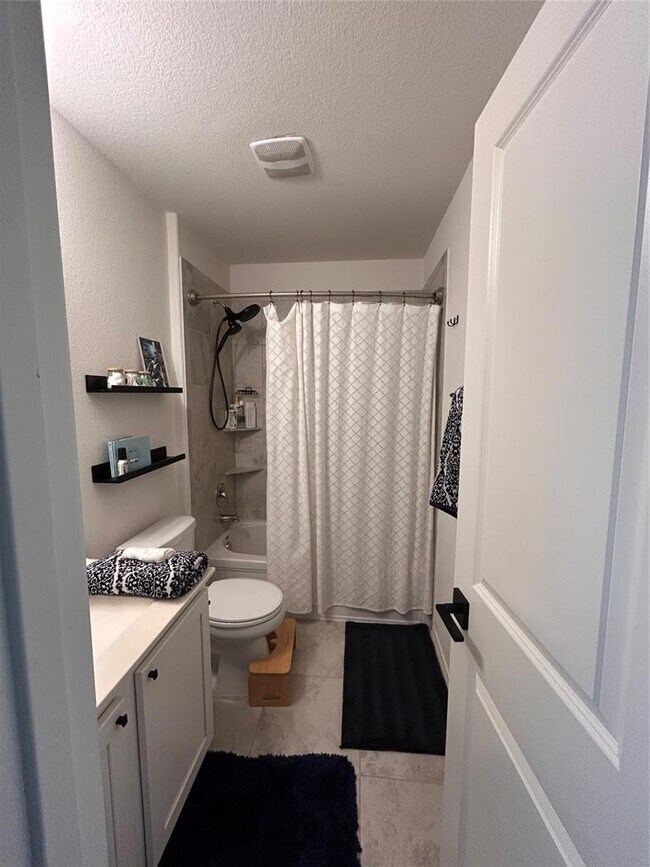 Building Photo - 10629 Sunday Dr