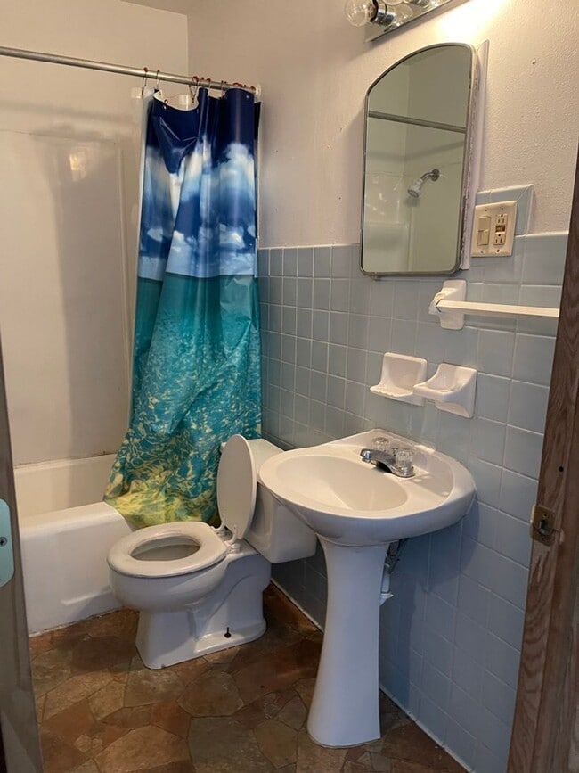 Building Photo - Click the “Apply Now” button or email wapmrentals@gmail.com for a prompt response.