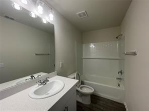 Building Photo - 1900 Damianita Dr