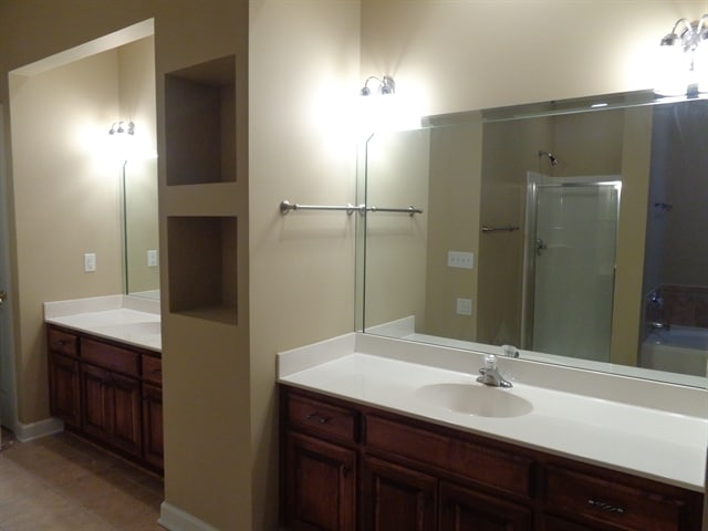 Building Photo - 922 Stewart Valley Dr