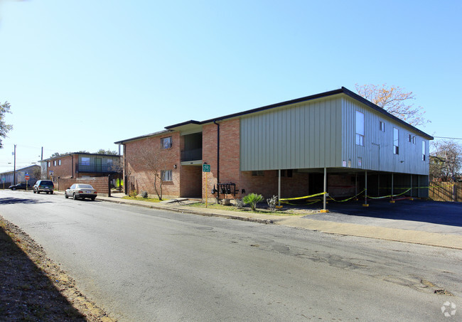 Building Photo - East Azul Apartments