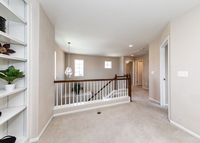 Building Photo - Charming 3 Bed, 2.5 bath in Northgate in D20
