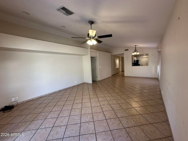 Building Photo - 14462 N Sherwood Dr