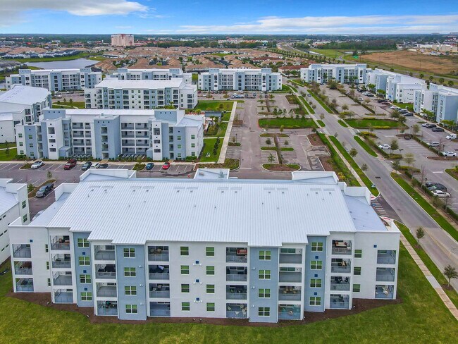 Building Photo - 3161 Paradox Cir