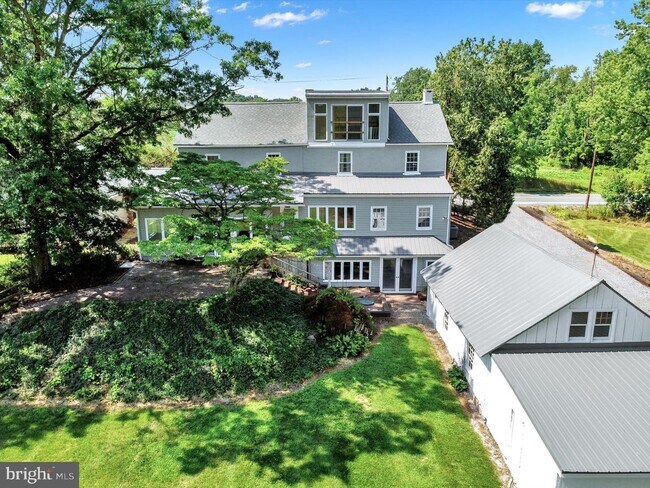 Building Photo - 4551 Colebrook Rd