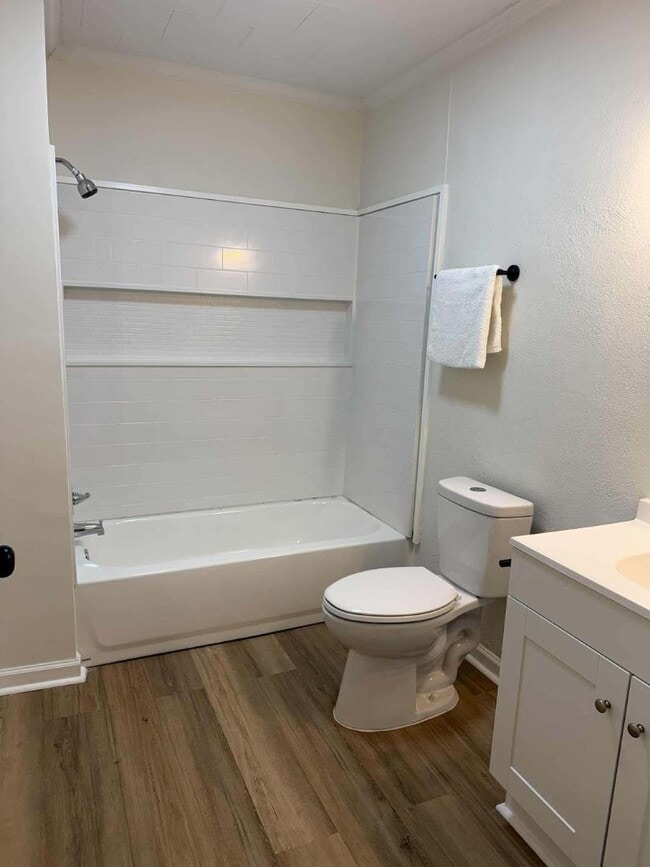 Building Photo - 100/102 Redd Street - Unit 102