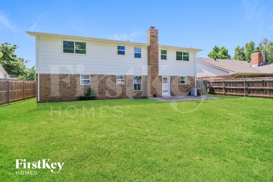 Building Photo - 743 Nancy Lynn Terrace