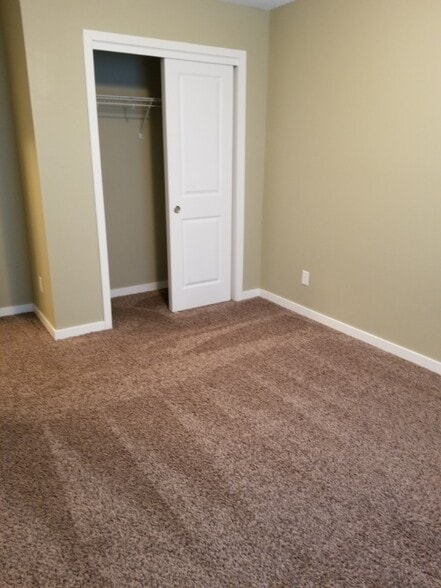 Building Photo - 9061 Burkwood Dr