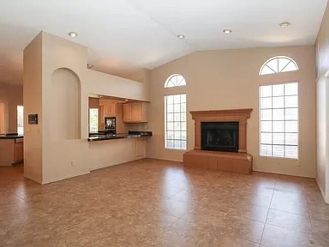 Building Photo - 4120 E Placita Presilla