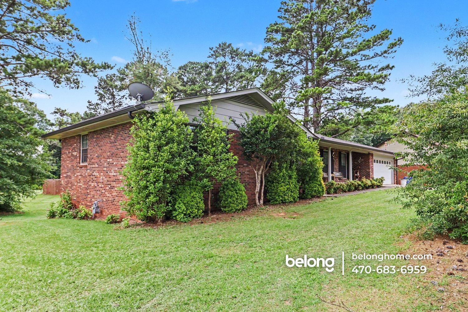 Building Photo - 135 Marilyn Dr E