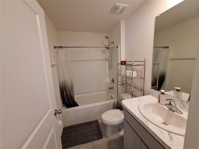 Building Photo - 511 Sunlit Coral St