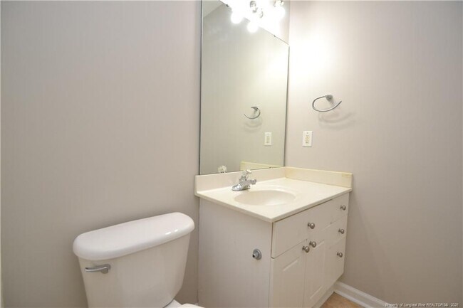Building Photo - 313 Gooseberry Dr