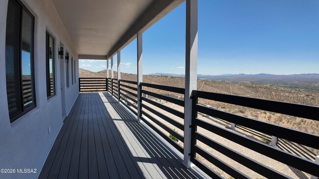 Building Photo - 339 Circulo Chica