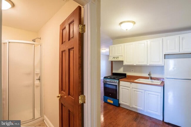 Building Photo - 1124 Passyunk Ave