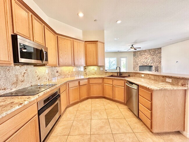 Building Photo - 31340 Aussie Ln