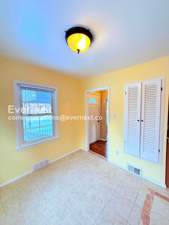 Building Photo - 11408 Seminole