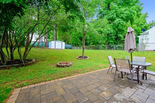 Building Photo - Updated High Gate Park Bungalow Just Short 5 Minute Walk to Downtown Wake Forest