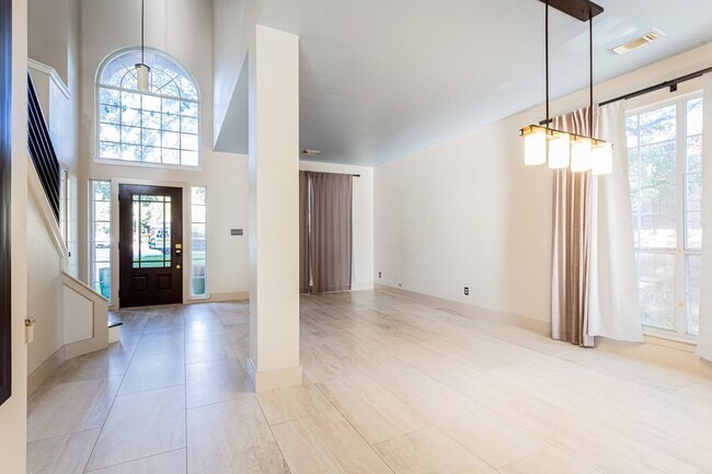 Building Photo - Gorgeous 4BR 2.5/BA Home with White Kitchen & Tree-Filled Yard