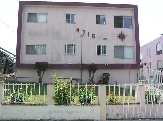 Primary Photo - 4716 St Elmo Dr
