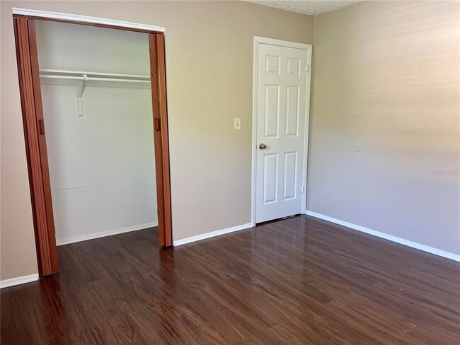 Building Photo - 6902 San Mateo Ct