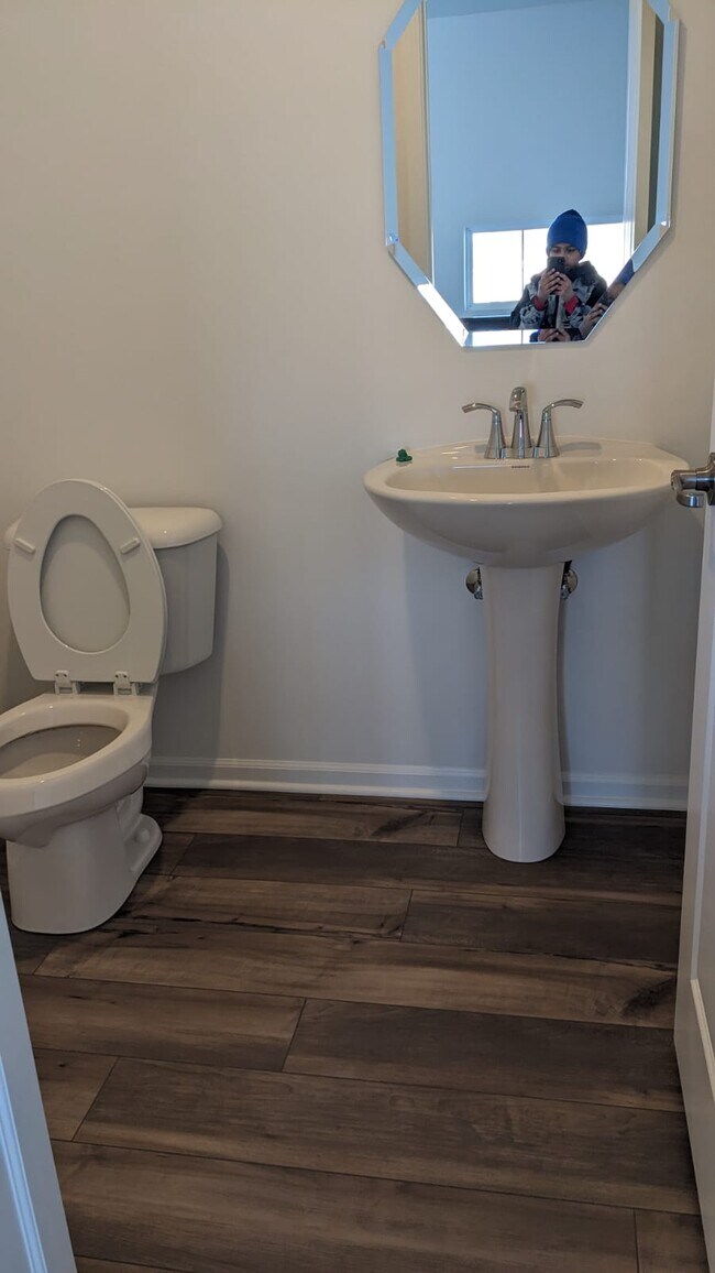 Building Photo - 12383 Tinsley St