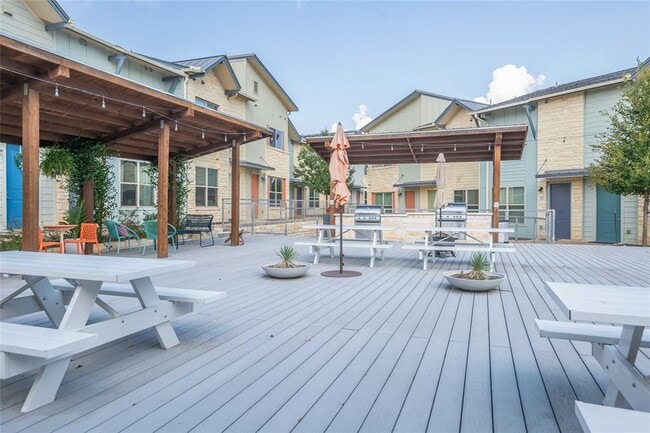 Building Photo - 7805 Cooper Ln