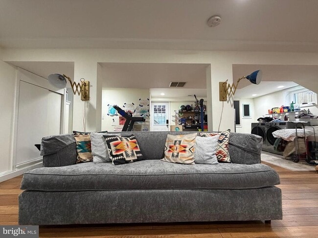 Building Photo - 4514 Arabia Ave