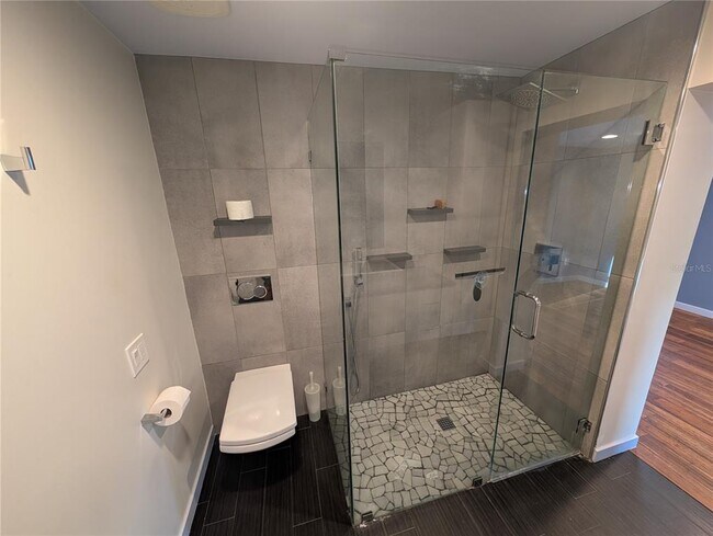 Building Photo - 140 N Briggs Ave