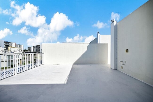 Building Photo - 25874 SW 139th Ct