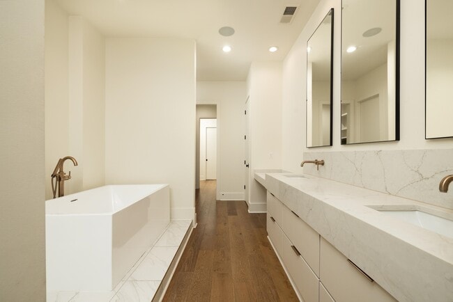 Building Photo - 4167 Meade Village Cv