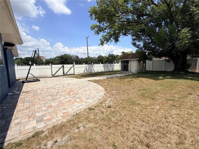 Building Photo - 702 W Peninsular St