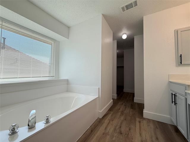 Building Photo - 6014 San Marino Ct