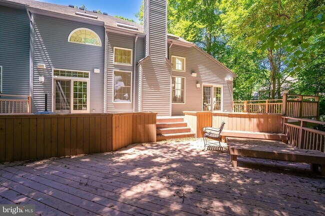 Building Photo - 16 Cliffview Ct