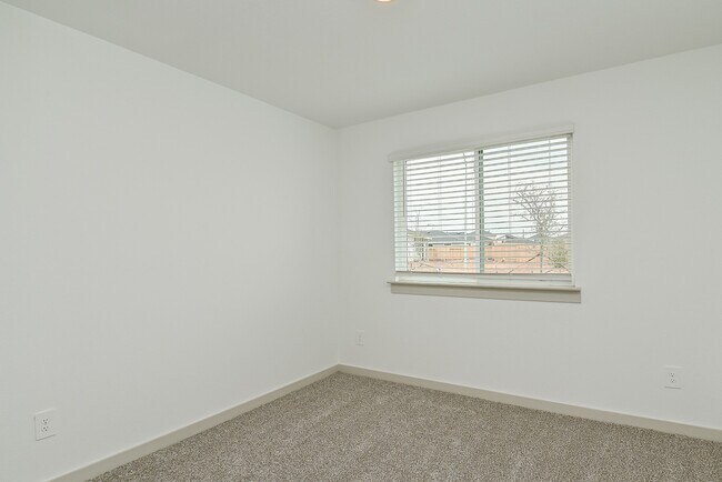 Building Photo - 3024 Stock Orch Ln