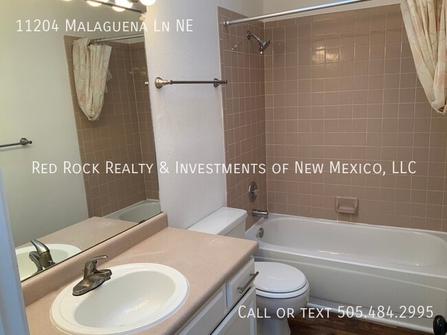 Building Photo - 11204 Malaguena Ln NE