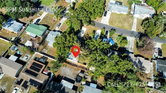 Building Photo - 3684 14th Ave SE