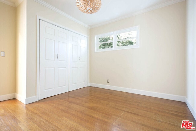 Building Photo - 1337 Westerly Terrace