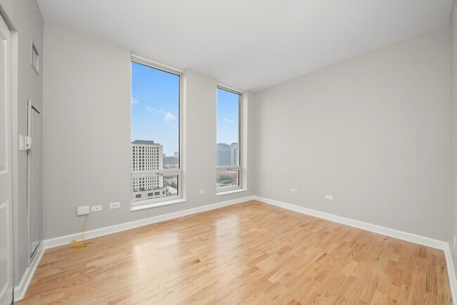 Building Photo - 1234/1250 S Michigan Ave