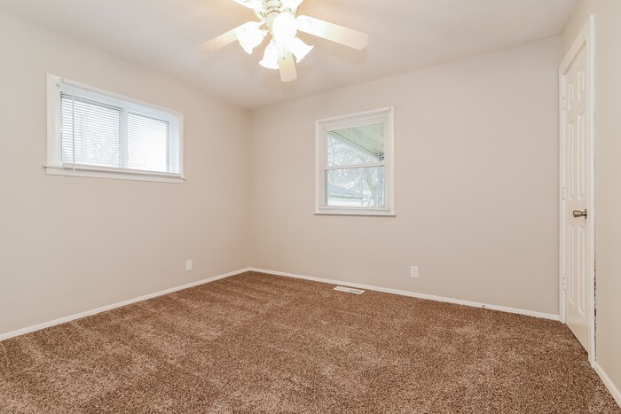 Building Photo - 3501 N Eaton Ave
