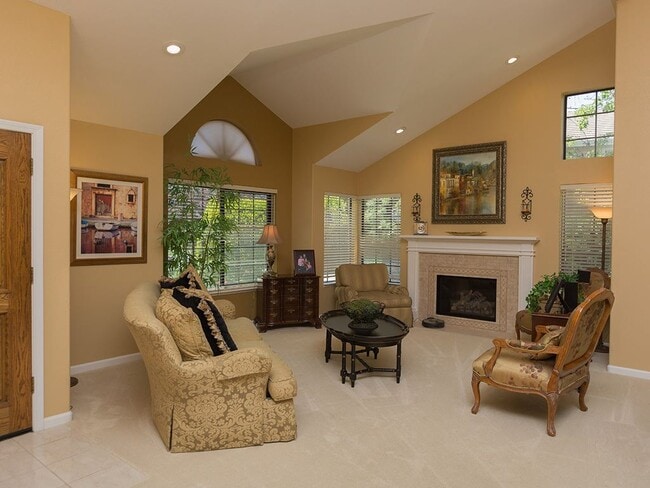 Building Photo - 4 br, 2.5 bath House - 104 Woodranch Circle