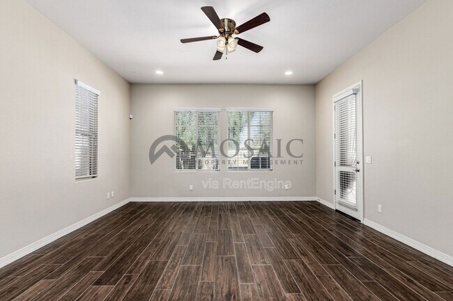 Building Photo - 800 E Tonto Pl