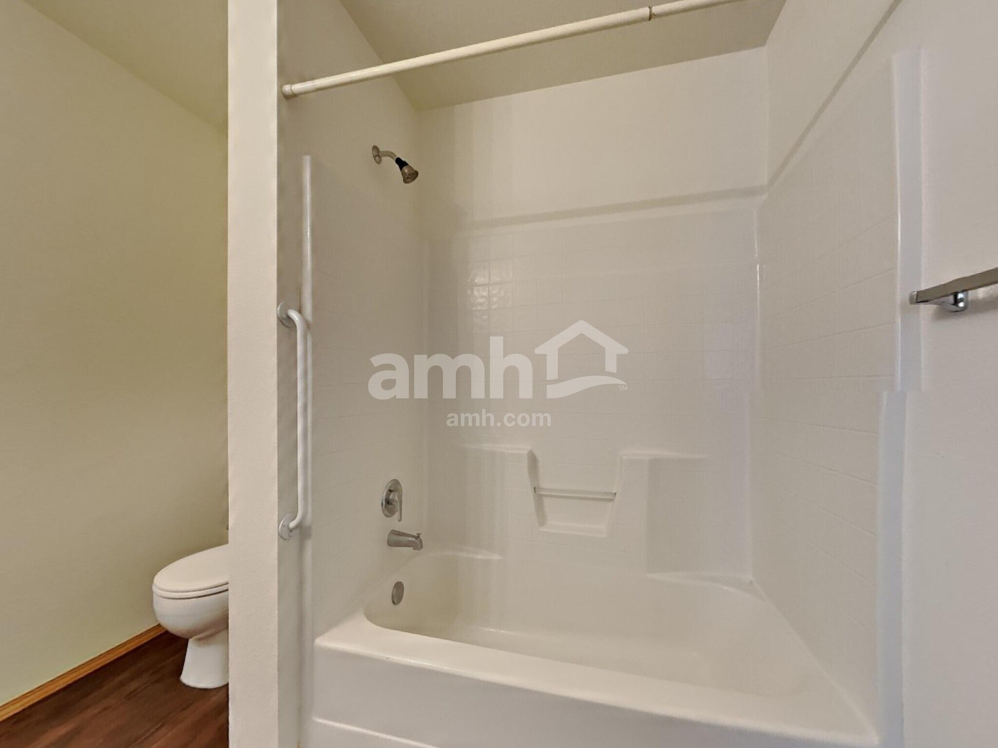 Building Photo - 720 W Tern Dr