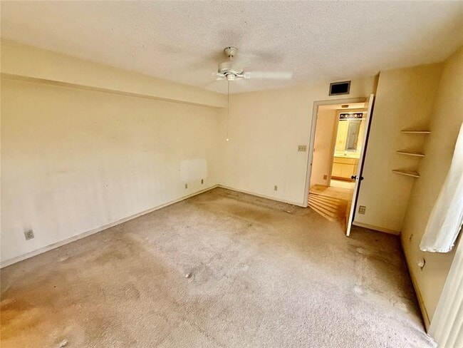 Building Photo - 736 NW 98th Cir