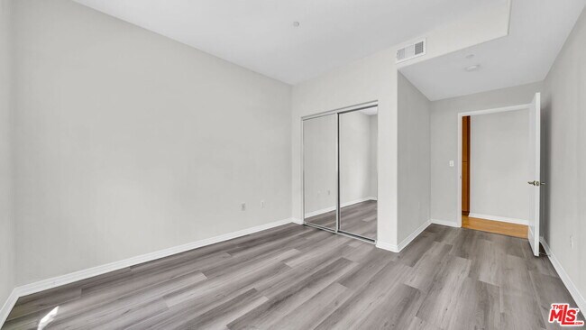 Building Photo - 1408 W Washington Blvd
